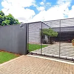 Linda Casa Bairro Tranquilo Prox Cataratas